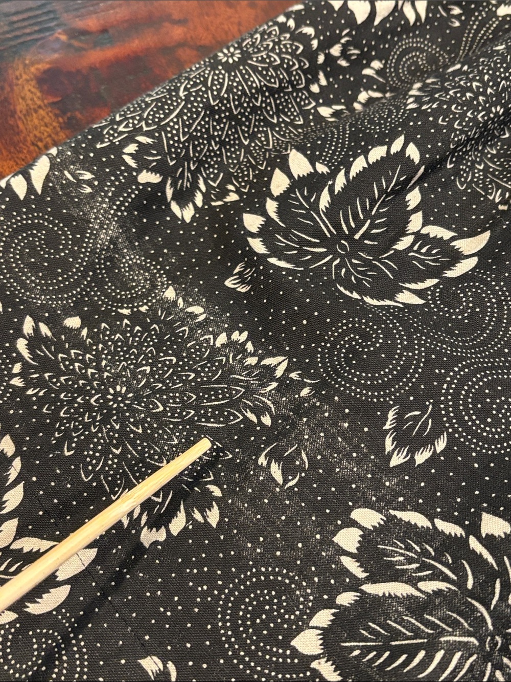 Vintage Ralph Lauren 80s Black and Cream Floral Pleated A-Line Skirt size 6 - Picture 15 of 15